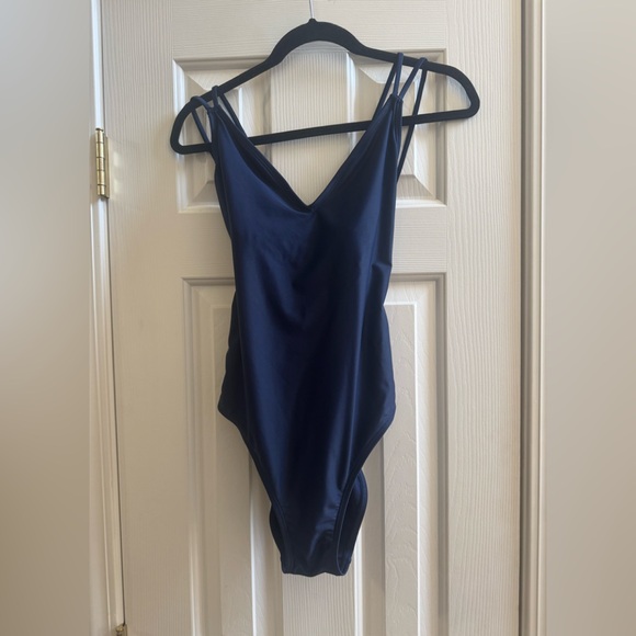 Hurley Other - Hurley Criss Cross back one piece swimsuit